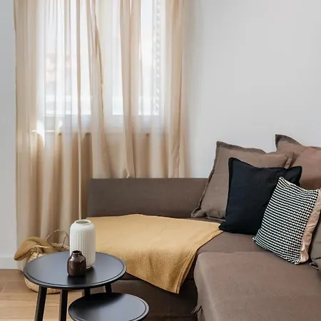 Apartment Arapova Split